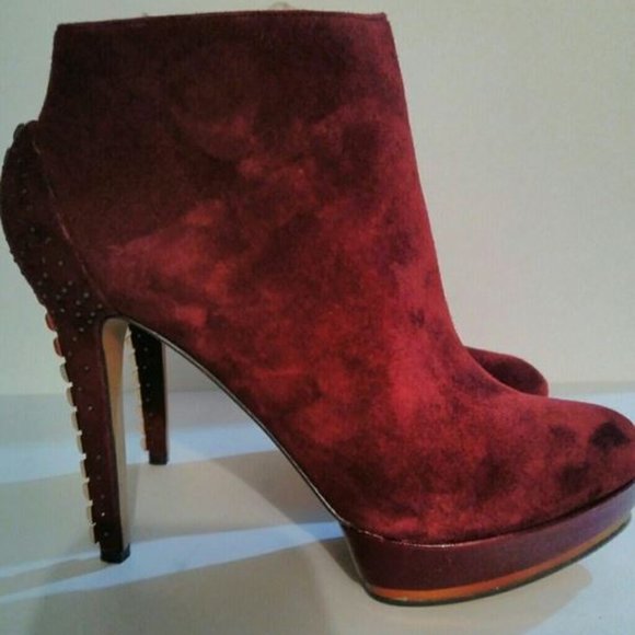 VINCE CAMUTO 37 / 7 NEW RUBY SUEDE LEATHER ANKLE BOOTS BOOTIES cranberry - Picture 2 of 10